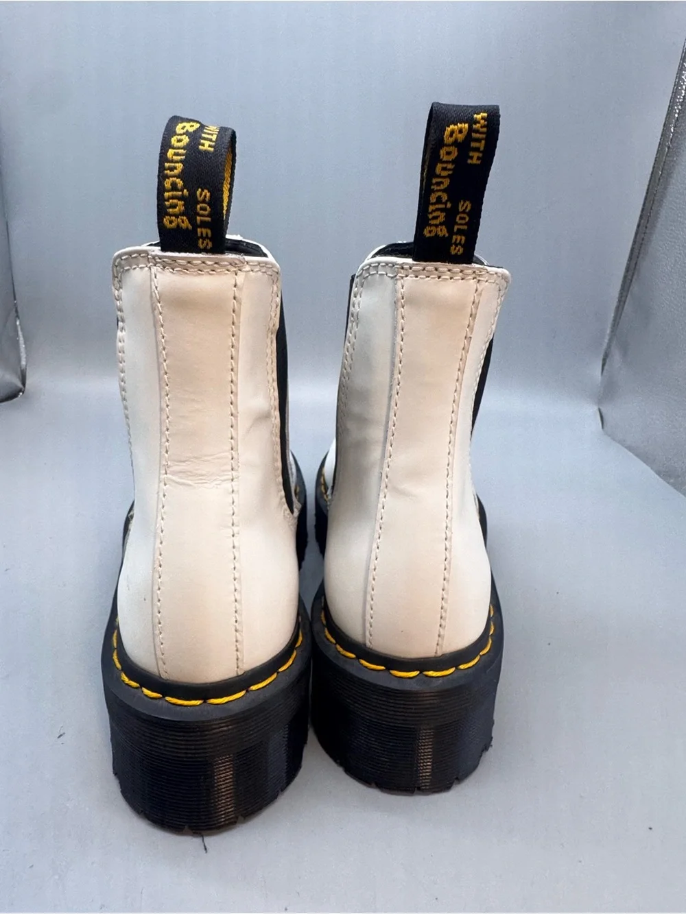 Dr. Martens pre loved